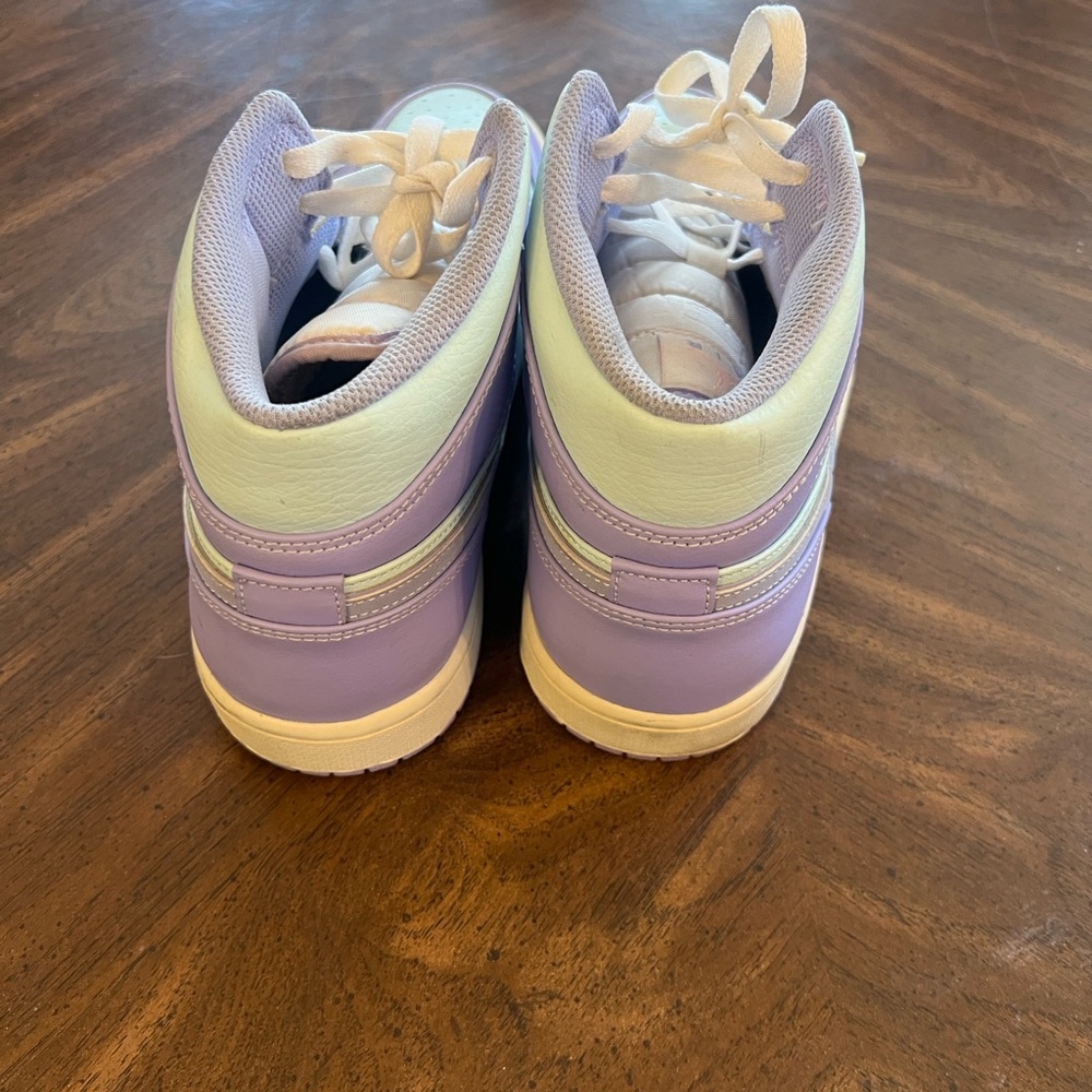 Nike Air Jordan - Picture 3 of 10